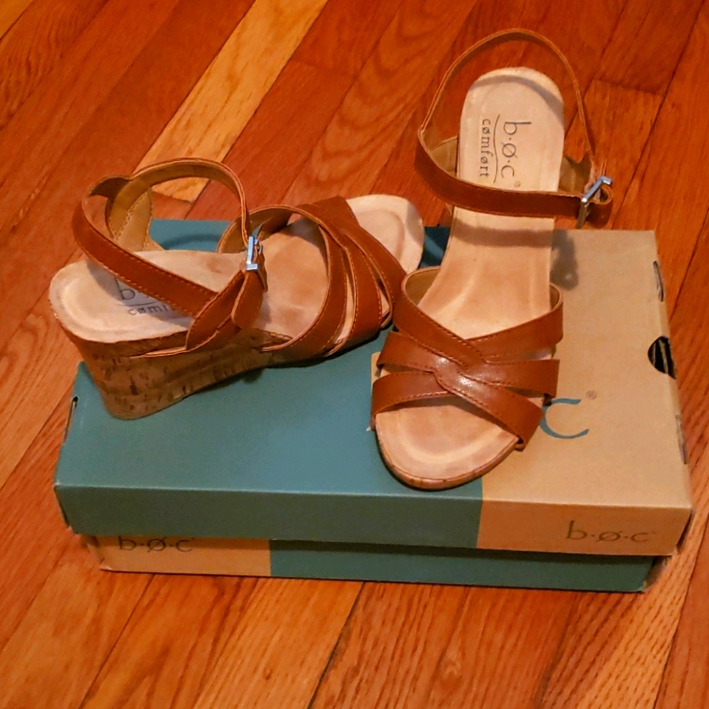 b.o.c Apple Sandals
